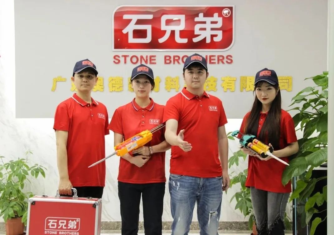 你會選美縫劑，會配色，但你不知道怎么選專業(yè)的美縫師...
